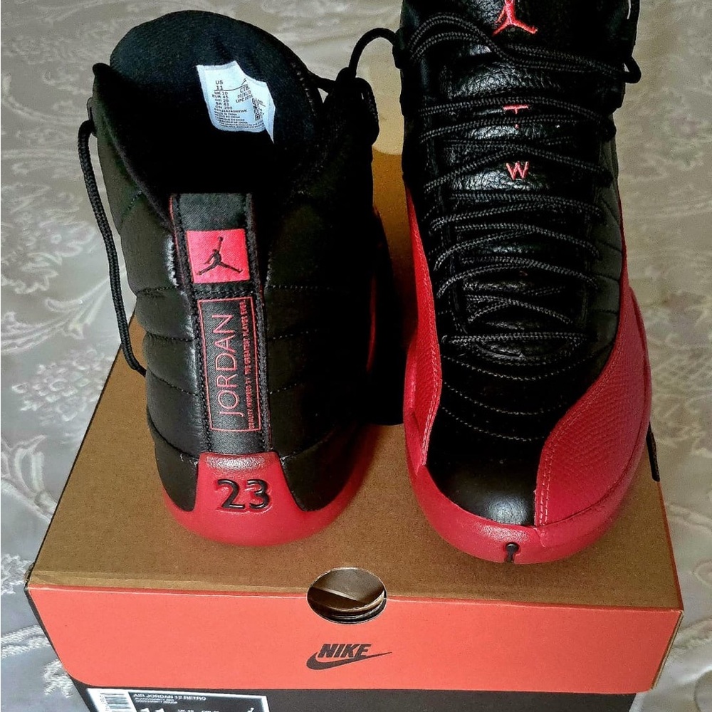 Brand New|| AIR JORDAN 12 RETRO 'FLU GAME'
BLACK/VARSITY RED
Size 11